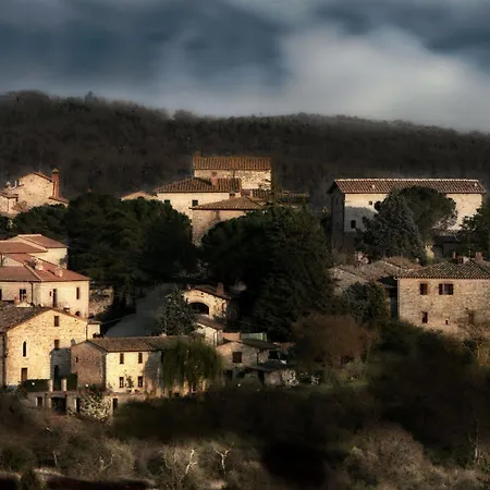 Castellare De' Noveschi Country house