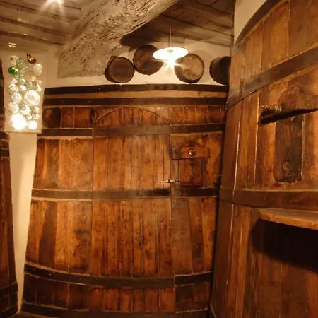 Castellare De' Noveschi Country house *
